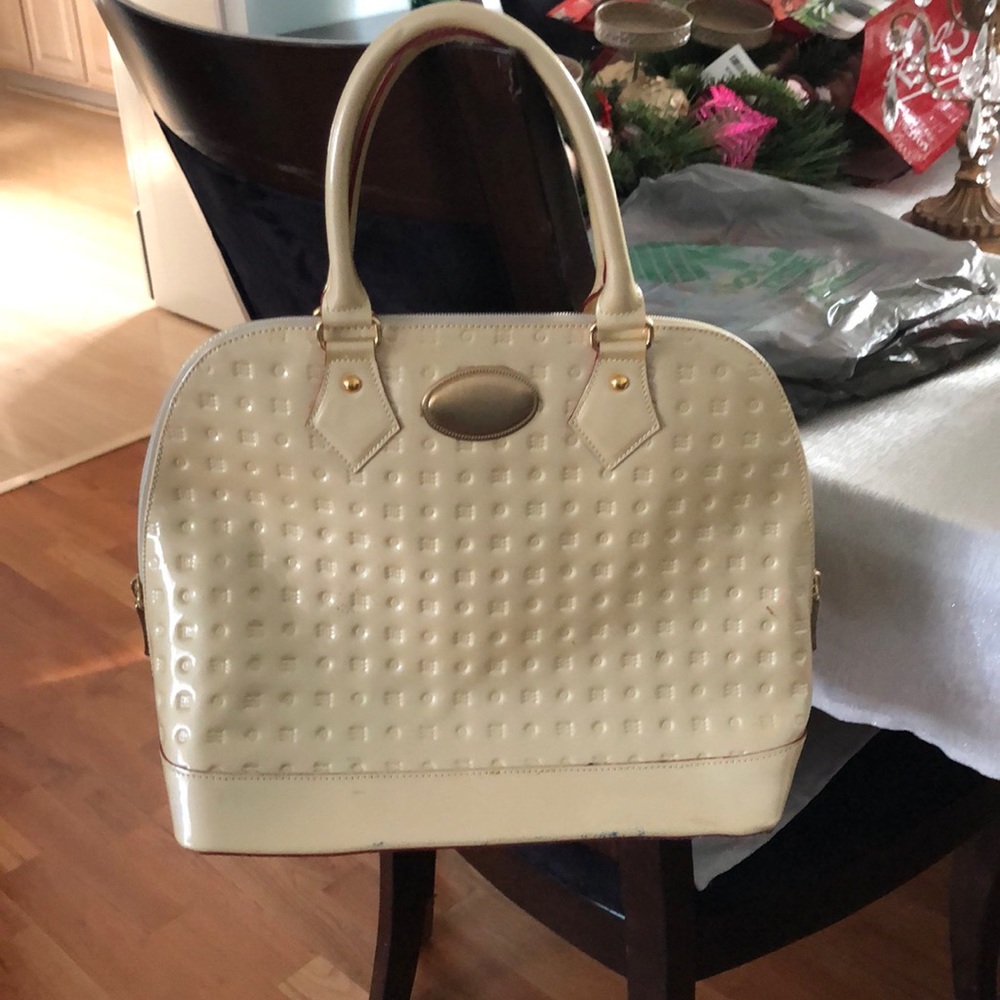 Used Arcadia Genuine leather veritable cuir.